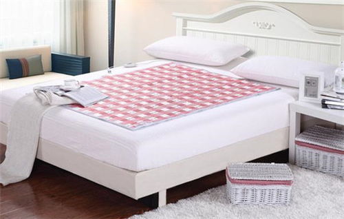 电热毯/电热垫 冬夜暖床神器，是福是祸？